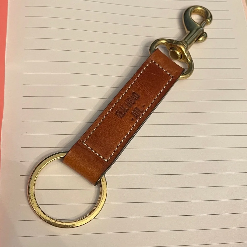 Elegant Brown Leather Key Holder with Gold Accents